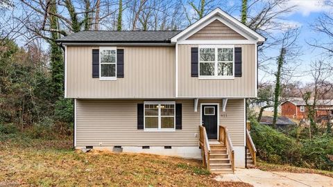 Photo of 911 Cassell Street, Winston-Salem, NC 27107 (MLS # 1203588)