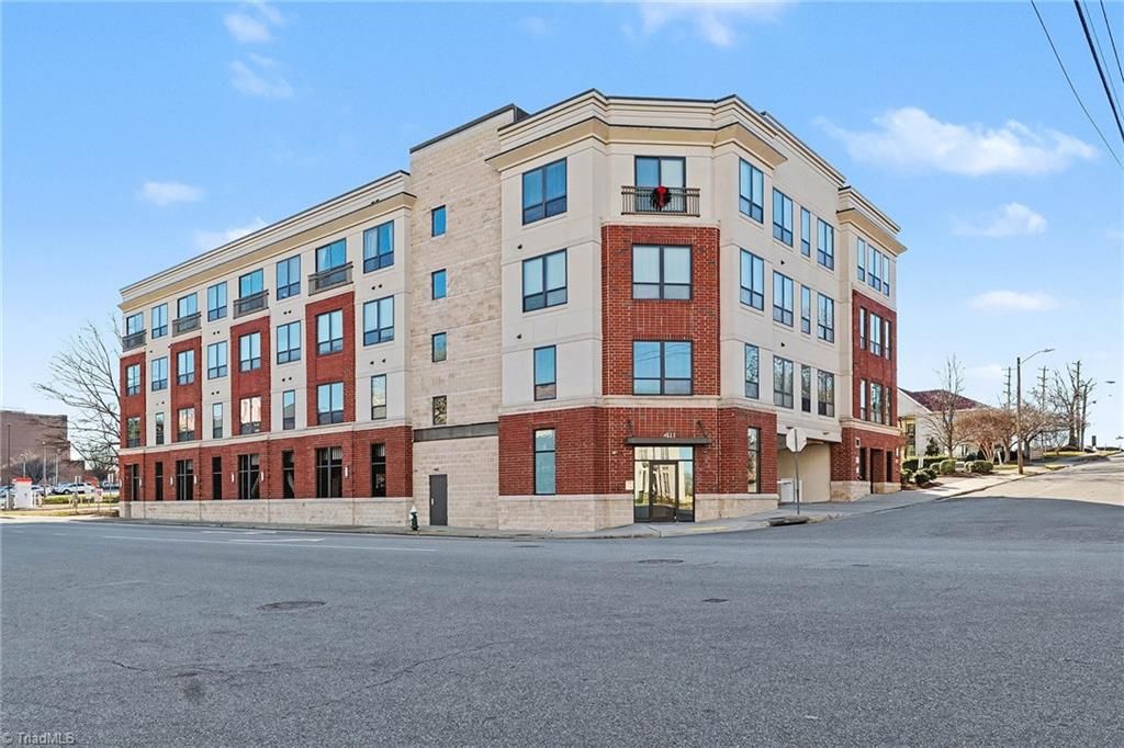 Photo of 411 Washington Street #209, Greensboro, NC 27401 (MLS # 1204962)