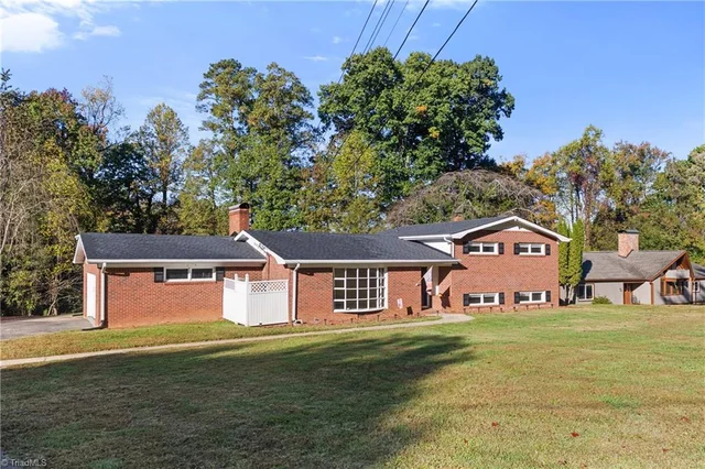5840 Brookway Drive, photo 2 of 48