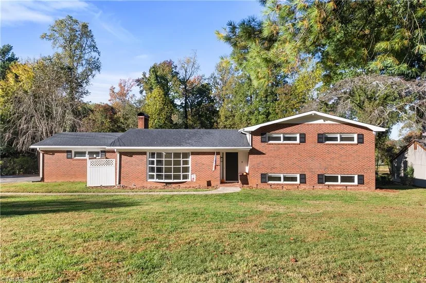 5840 Brookway Drive, photo 1 of 48