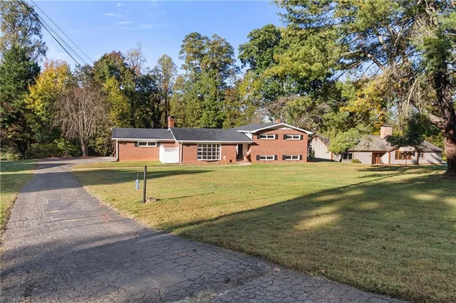 5840 Brookway Drive, photo 3 of 48