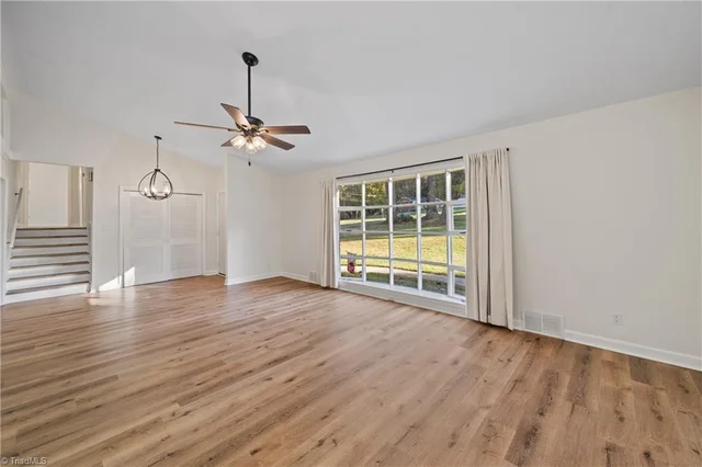 5840 Brookway Drive, photo 5 of 48