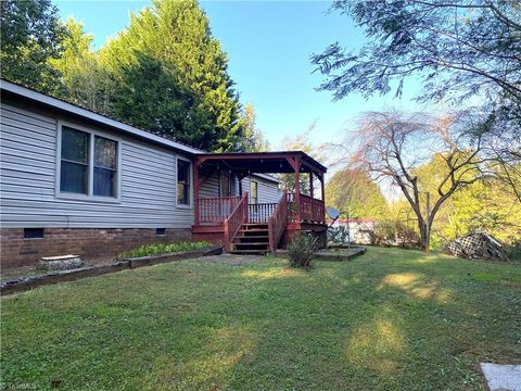 A home in Mount Airy