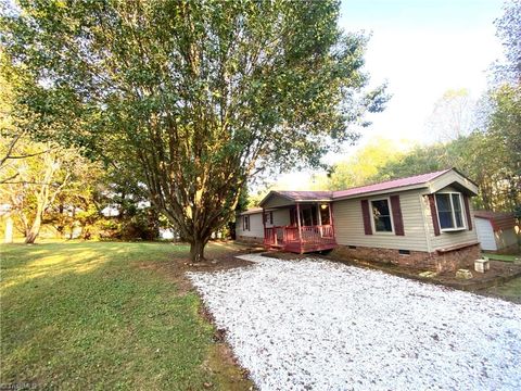 A home in Mount Airy