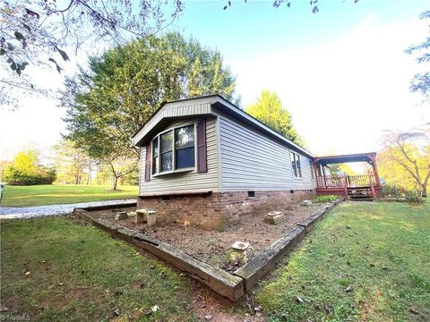 A home in Mount Airy