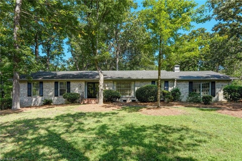 Homes For Sale - 108 Cottonwood Drive<br/> Jamestown, NC 27282