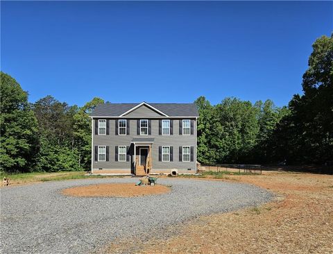 Apartment For Sale - 1661 King Road<br/> Westfield, NC 27053
