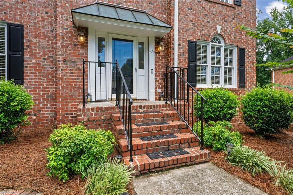 Photo of 115 Whitley Mill Court, Clemmons, NC 27012 (MLS # 1229844)