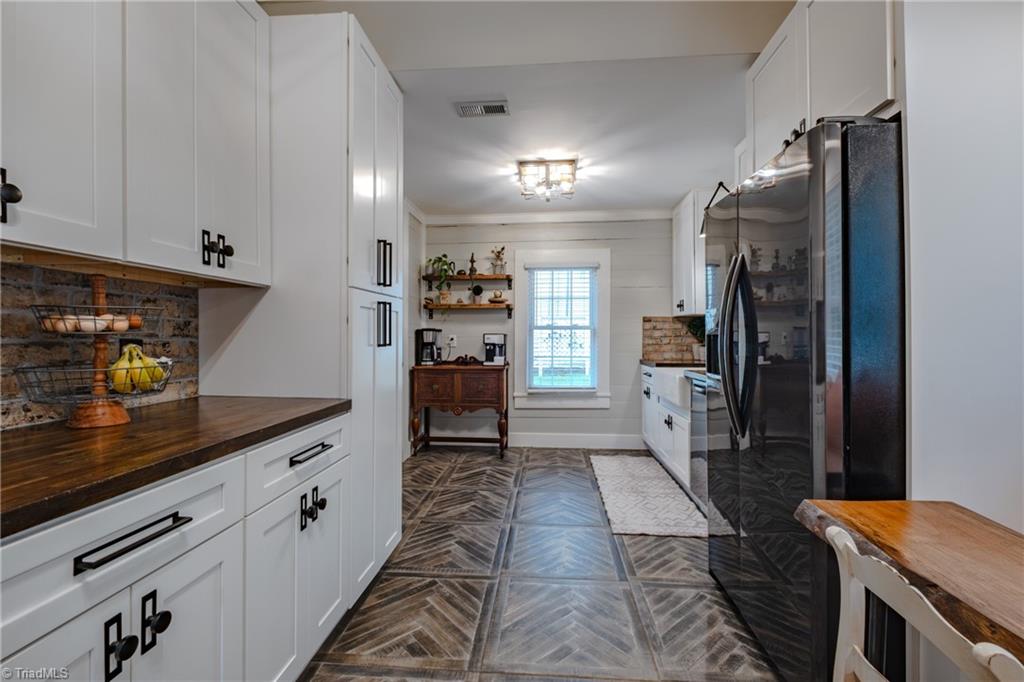 141 E Lexington Road, Mocksville, North Carolina image 11