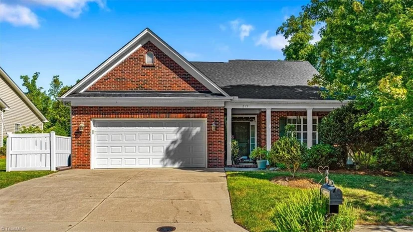 219 Heritage Hill Drive, photo 1 of 50