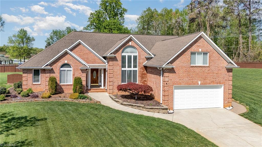 593 Carson Ridge Drive, Oak Ridge, North Carolina image 1