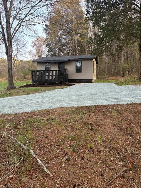 Homes For Sale - 2813 Otter Creek Trail<br/> Alamance County, Burlington, NC 27217