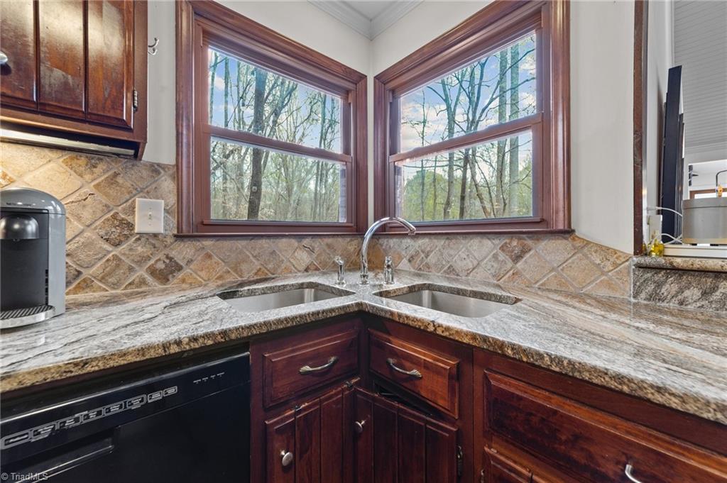 4536 Peeples Road, Oak Ridge, North Carolina image 9