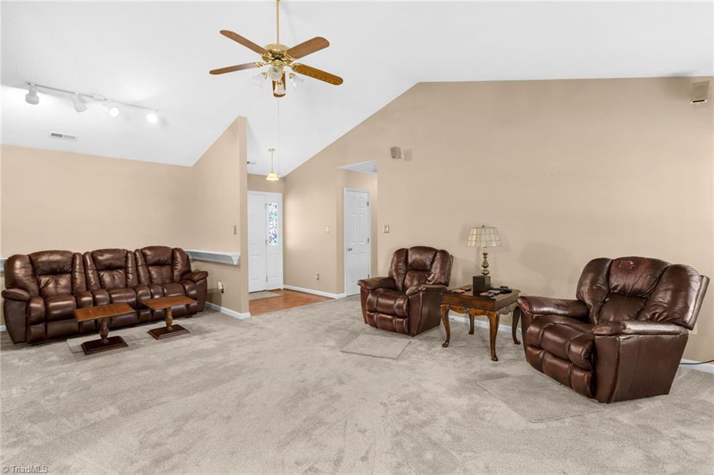 109 Stapleton Way, High Point, North Carolina image 3