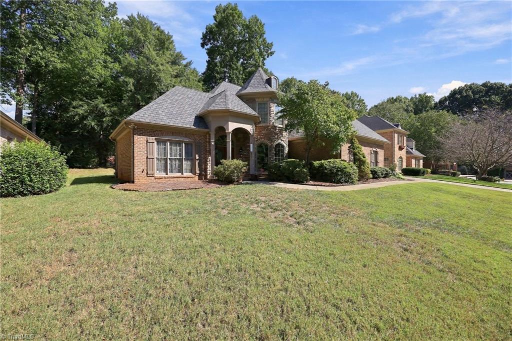 Photo of 355 Brookton Drive, Clemmons, NC 27012 (MLS # 1236104)