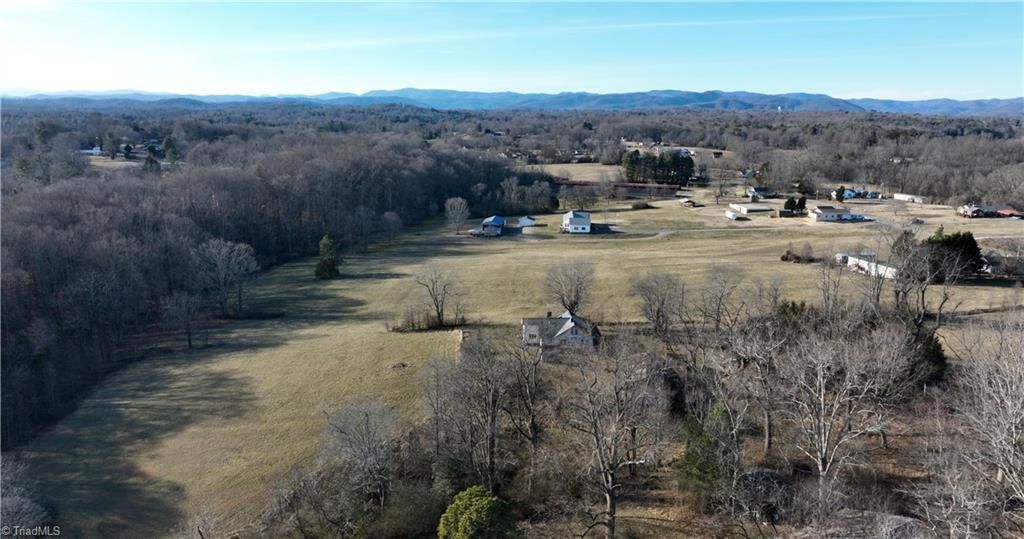 667 Pads Road, Wilkesboro, North Carolina image 8