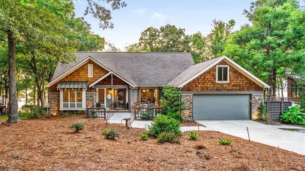 Photo of 3905 Oak Hollow Drive, High Point, NC 27265 (MLS # 1229106)