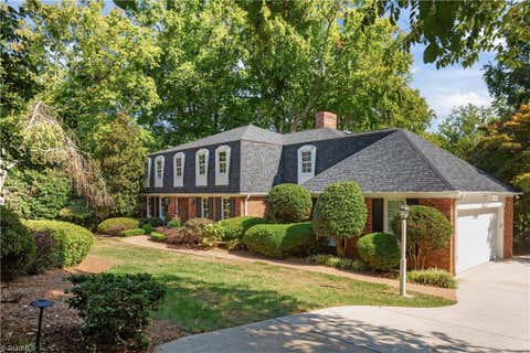 Photo for 40 Kemp Road E