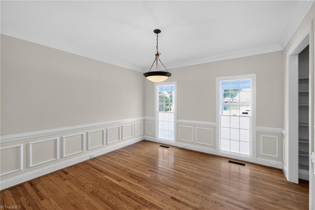 Photo of 100 Claron Court, Clemmons, NC 27012 (MLS # 1230430)