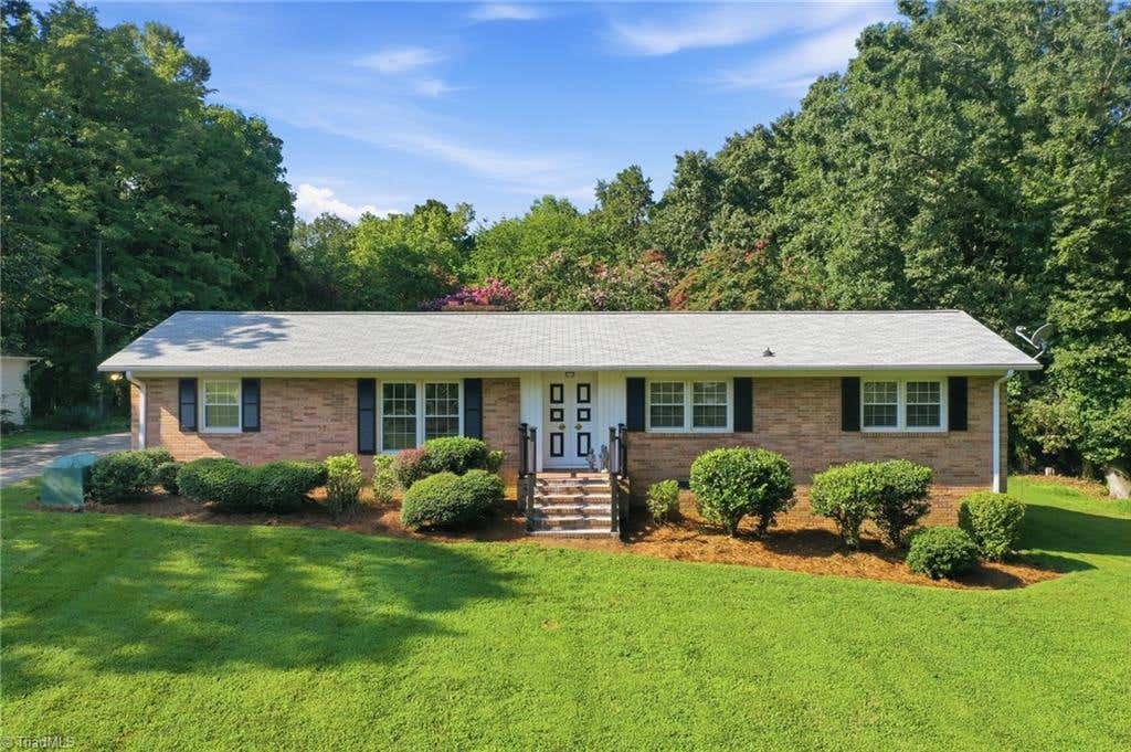 Photo of 3822 Quail Run Lane, Burlington, NC 27215 (MLS # 1233130)