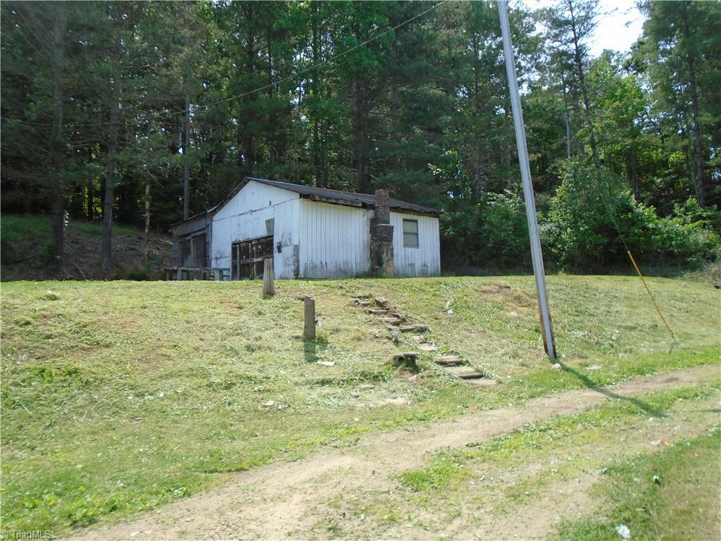 1668 Siloam Road, Mount Airy, North Carolina image 8