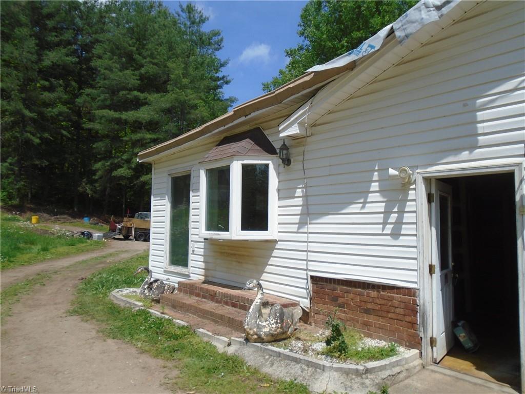 1668 Siloam Road, Mount Airy, North Carolina image 3