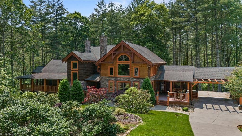 Photo of 5626 Rocky Falls Lane, Lenoir, NC 28645 (MLS # 1182052)