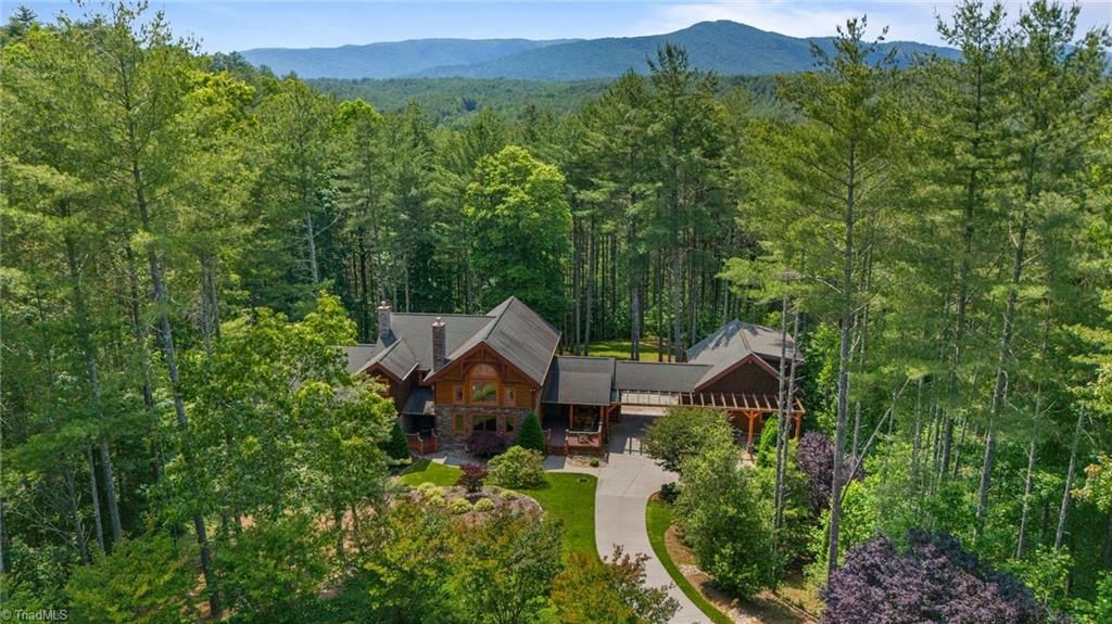 Photo of 5626 Rocky Falls Lane, Lenoir, NC 28645 (MLS # 1182052)