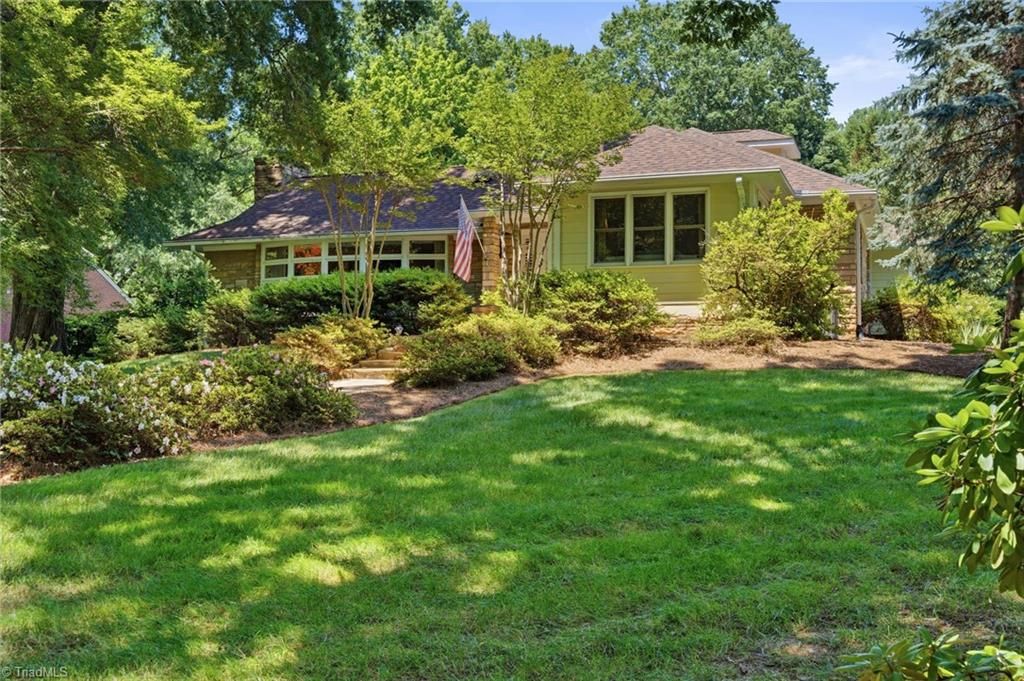 Photo of 2001 Georgia Avenue, Winston-Salem, NC 27104 (MLS # 1223349)