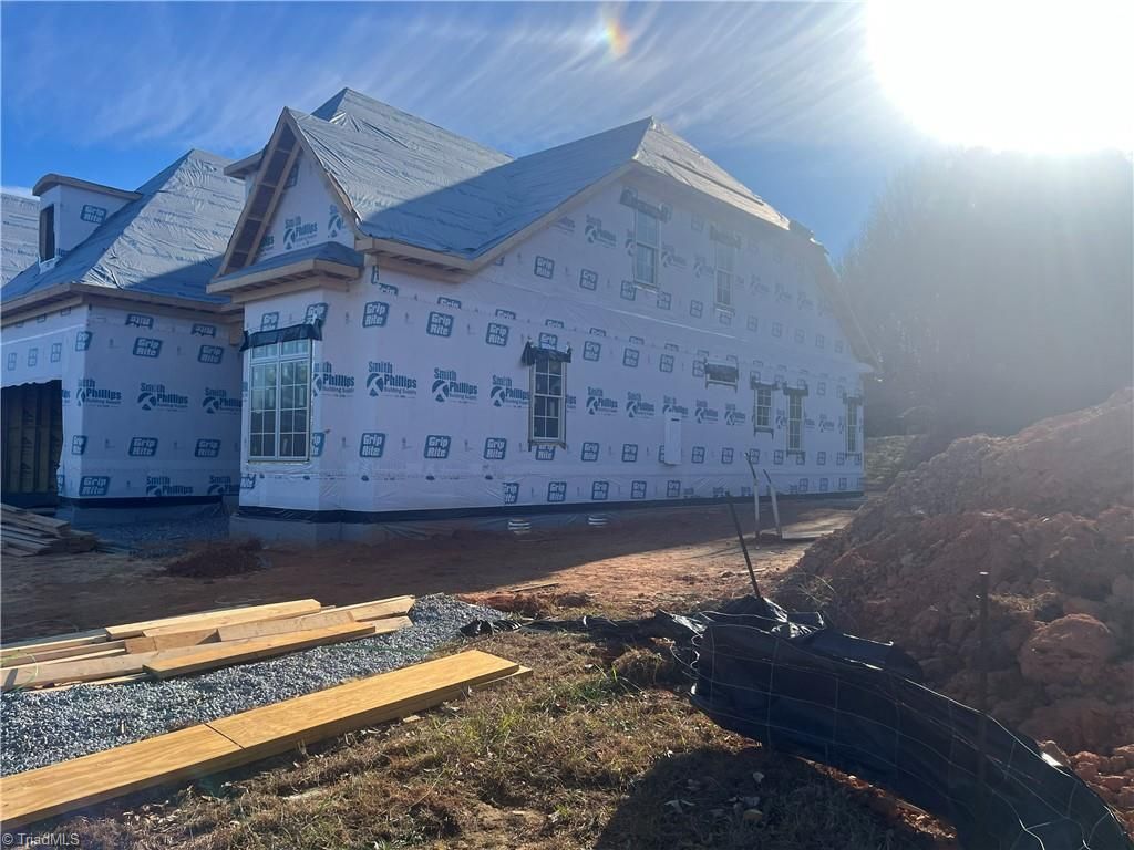 Photo of 14 Creswell Manor Drive, Greensboro, NC 27407 (MLS # 1189836)