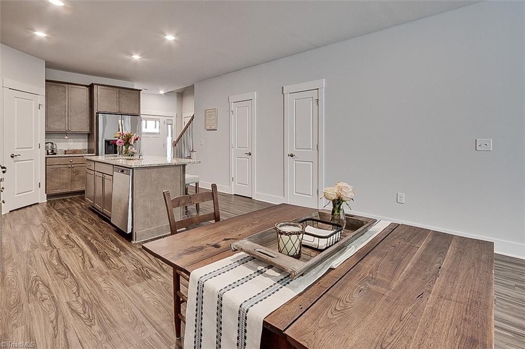 Jamestown, North Carolina 27282, United States, 3 Bedrooms Bedrooms, ,3 BathroomsBathrooms,Residential,Active,202581