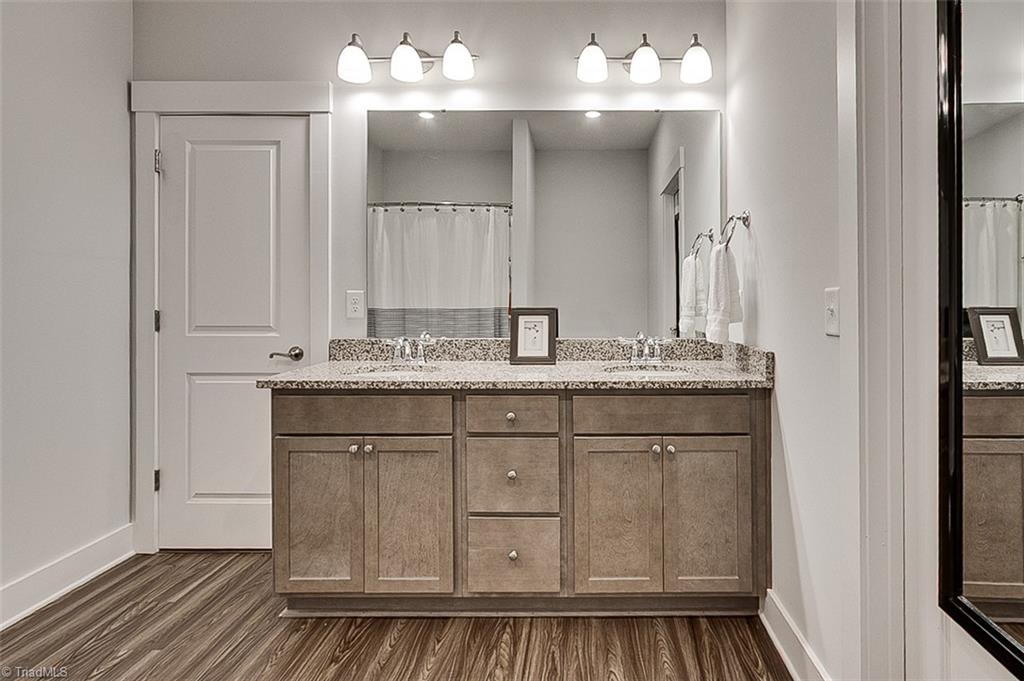 Jamestown, North Carolina 27282, United States, 3 Bedrooms Bedrooms, ,3 BathroomsBathrooms,Residential,Active,202581