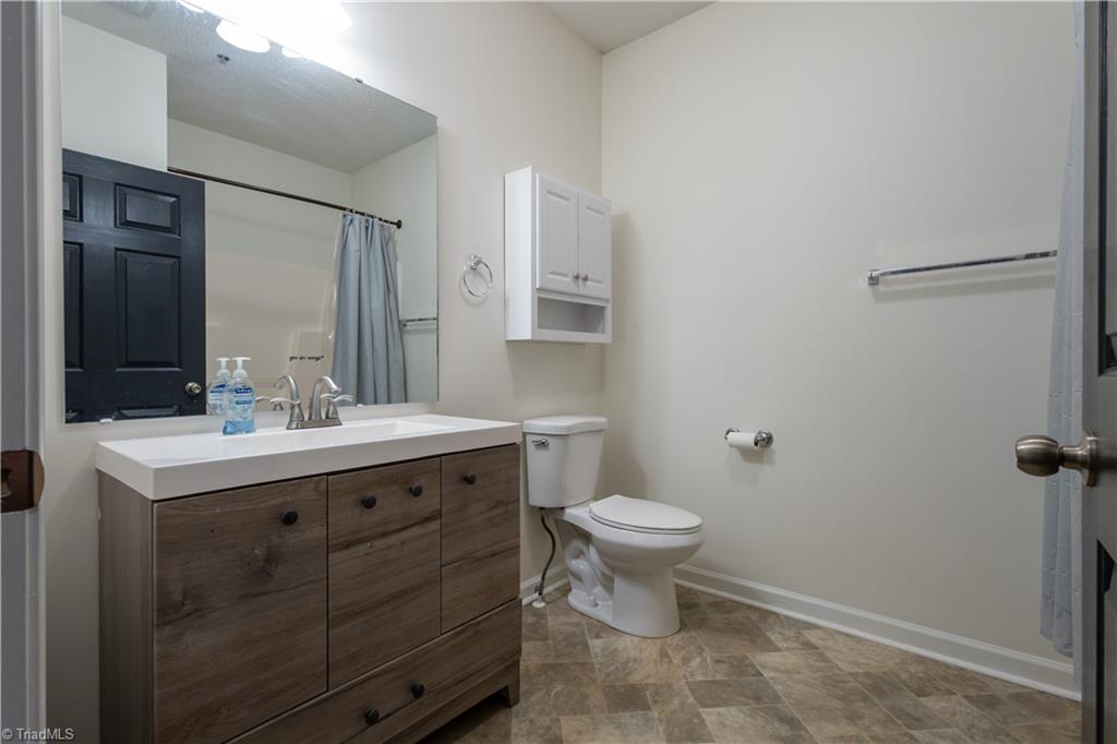 3031 Winston Drive, Burlington, North Carolina image 12