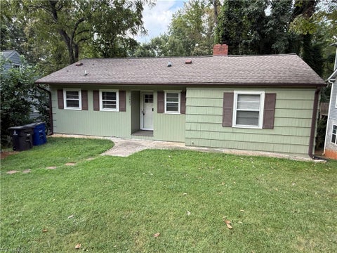 Homes For Rent - 2403 Lyndhurst Avenue<br/> Winston-Salem, NC 27103