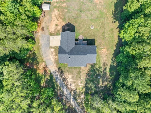 274 Echo Hollar Road, photo 3 of 29