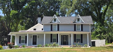 Apartment For Sale - 535 Patrick Street<br/> Rockingham County, Eden, NC 27288