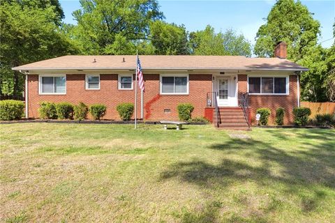 Photo of 3009 Liberty Road, Greensboro, NC 27406 (MLS # 1218054)