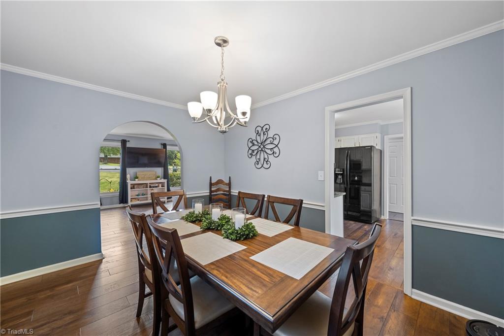 Clemmons, North Carolina 27012, United States, 3 Bedrooms Bedrooms, ,3 BathroomsBathrooms,Residential,Pending,212081