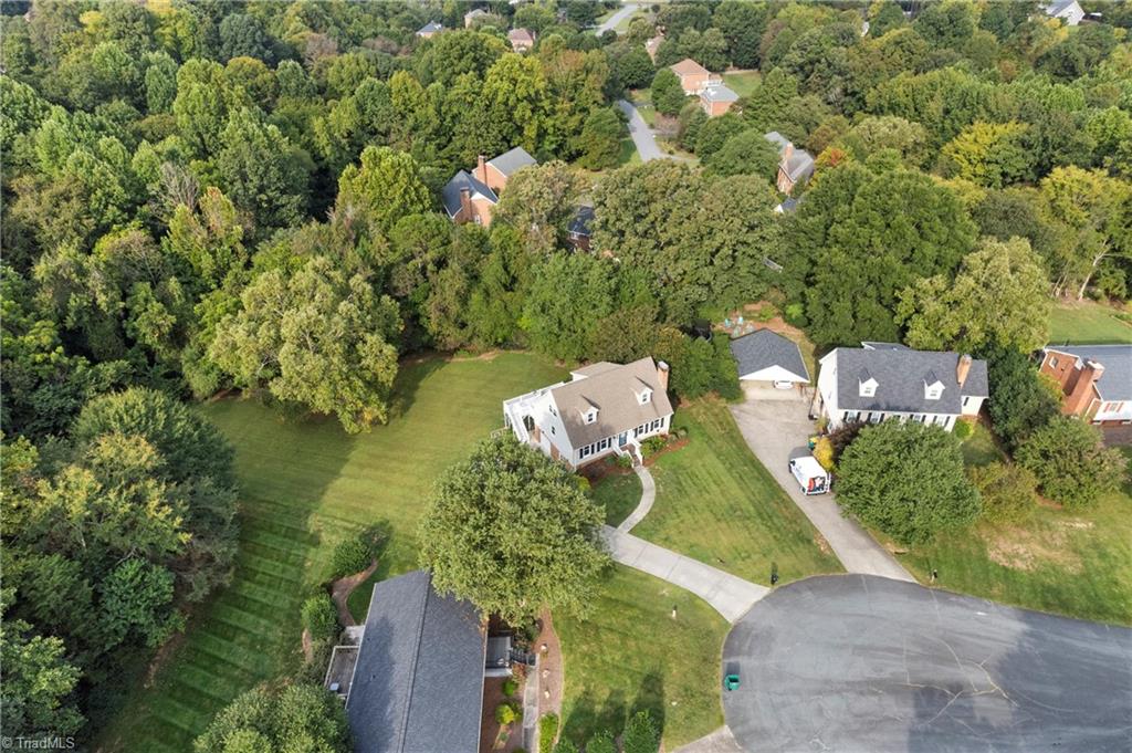 Clemmons, North Carolina 27012, United States, 3 Bedrooms Bedrooms, ,3 BathroomsBathrooms,Residential,Pending,212081