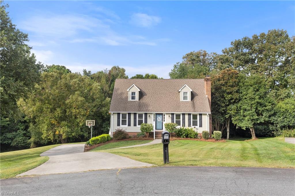 Clemmons, North Carolina 27012, United States, 3 Bedrooms Bedrooms, ,3 BathroomsBathrooms,Residential,Pending,212081