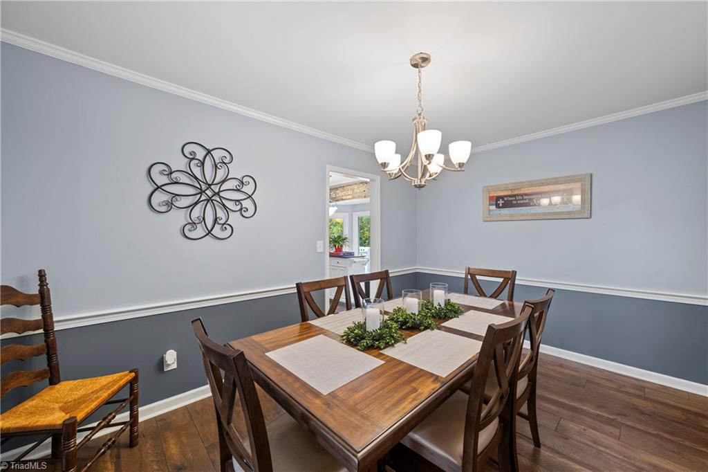 Clemmons, North Carolina 27012, United States, 3 Bedrooms Bedrooms, ,3 BathroomsBathrooms,Residential,Pending,212081