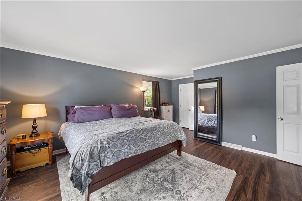 Clemmons, North Carolina 27012, United States, 3 Bedrooms Bedrooms, ,3 BathroomsBathrooms,Residential,Pending,212081