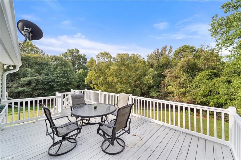 Clemmons, North Carolina 27012, United States, 3 Bedrooms Bedrooms, ,3 BathroomsBathrooms,Residential,Pending,212081