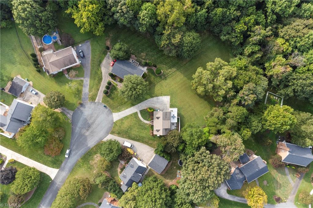 Clemmons, North Carolina 27012, United States, 3 Bedrooms Bedrooms, ,3 BathroomsBathrooms,Residential,Pending,212081