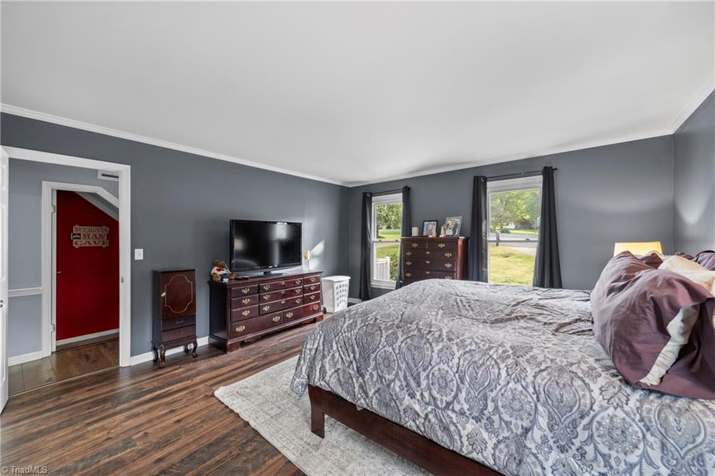 Clemmons, North Carolina 27012, United States, 3 Bedrooms Bedrooms, ,3 BathroomsBathrooms,Residential,Pending,212081