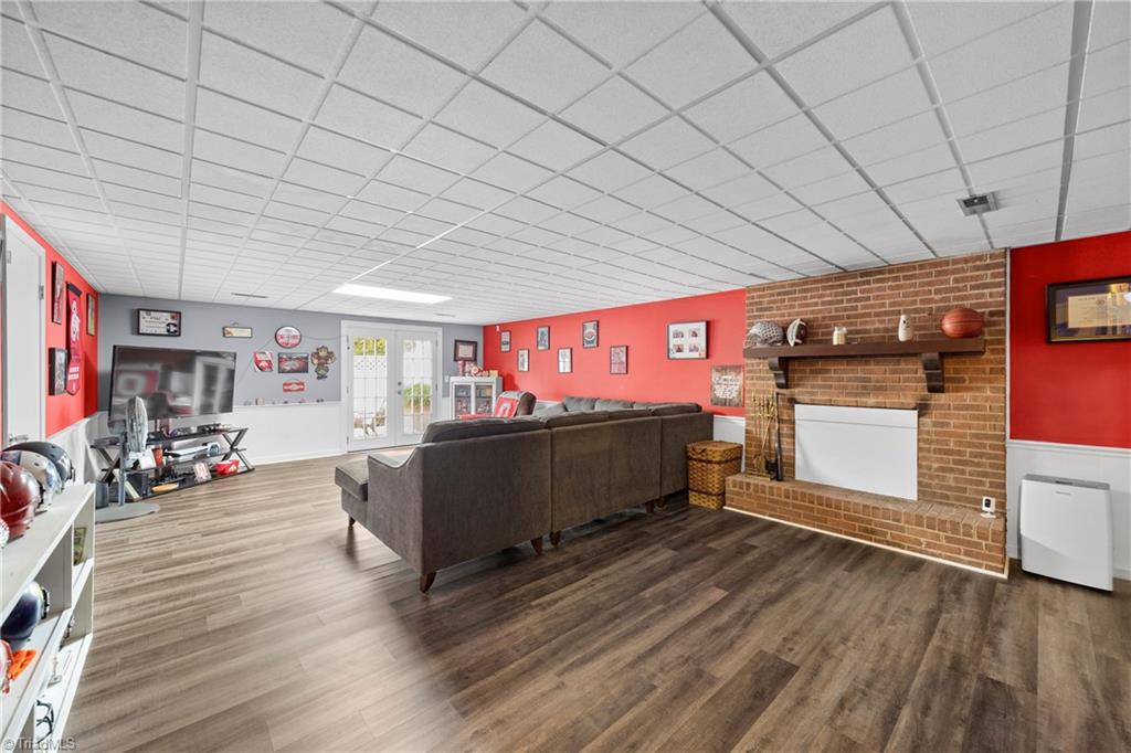 Clemmons, North Carolina 27012, United States, 3 Bedrooms Bedrooms, ,3 BathroomsBathrooms,Residential,Pending,212081