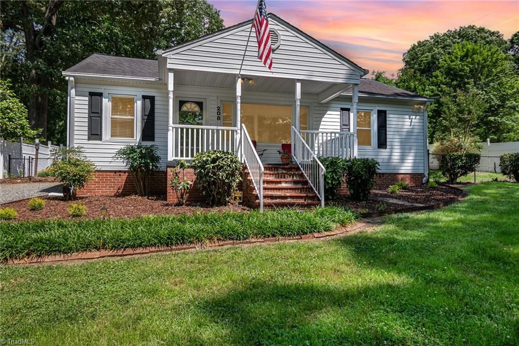 208 Rockspring Drive, Thomasville, North Carolina image 4