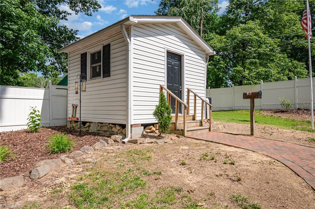 208 Rockspring Drive, Thomasville, North Carolina image 27