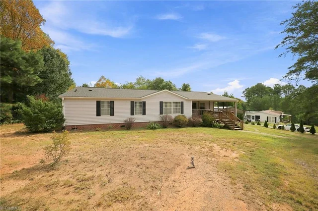 1150 Nature Lane, photo 5 of 42