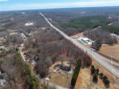 Vacant Land For Sale - 4605 Nc Highway 14<br/> Reidsville, NC 27320
